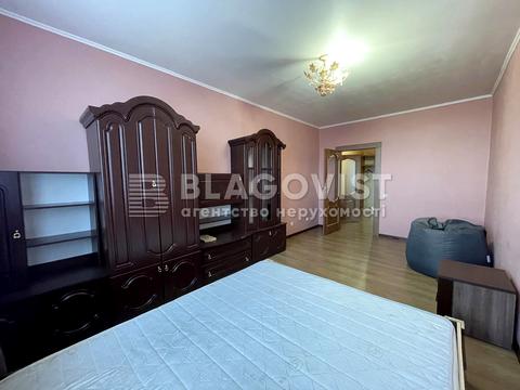 квартира за адресою Авіаконструктора Ігоря Сікорського вул. (Танкова), 1