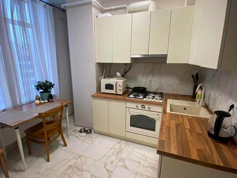 квартира за адресою Садова вул., 51-Б