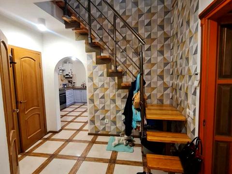 будинок за адресою Олексія Вадатурського вул. (Маршала Малиновського)