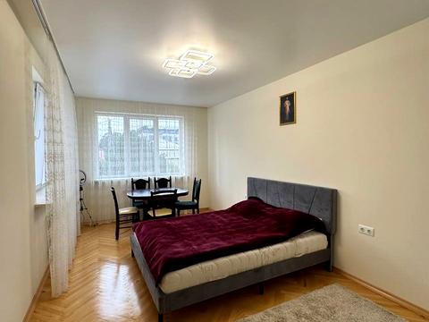 квартира за адресою Володимира Івасюка вул., 13