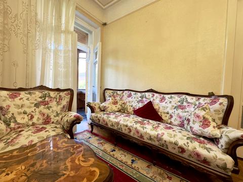квартира за адресою Євгена Коновальця пров. (Урицького), 4