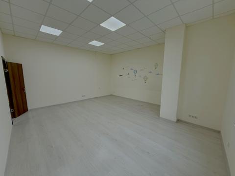 комерційна за адресою Рональда Рейгана вул., 17