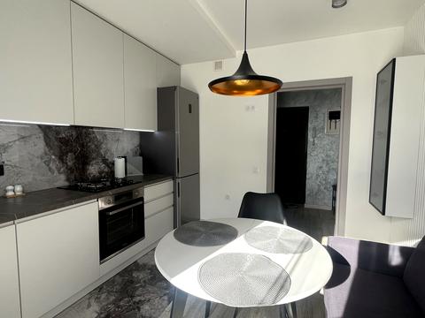 квартира по адресу Героев Майдана ул., 19