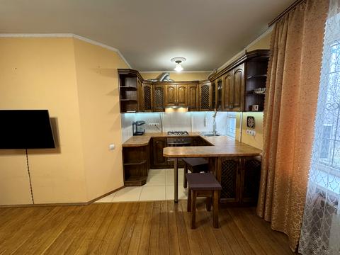 квартира за адресою Набережно-Лугова вул., 3