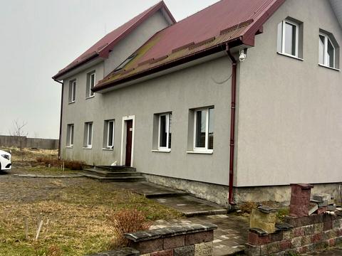 комерційна за адресою Центральна, 81
