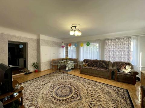 будинок за адресою Академічна вул., 10