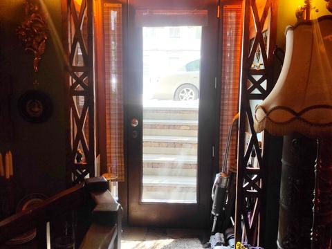 комерційна за адресою Військовий узвіз, 8