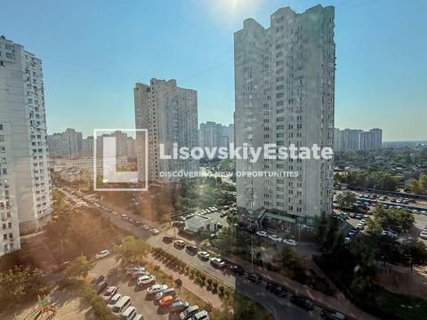квартира за адресою Миколи Бажана просп., 10