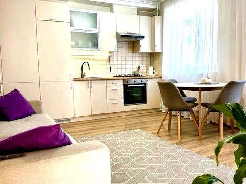 квартира за адресою Джерельна вул., 93