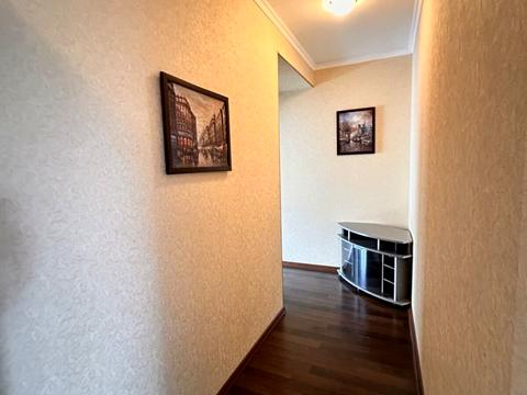 квартира за адресою Пилипа Орлика вул. (Паризької Комуни), 1