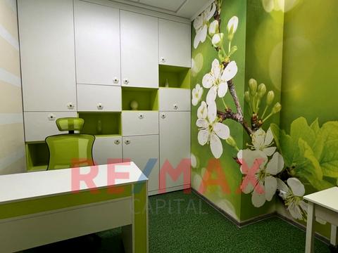 комерційна за адресою Авіаконструктора Ігоря Сікорського вул. (Танкова), 4-В