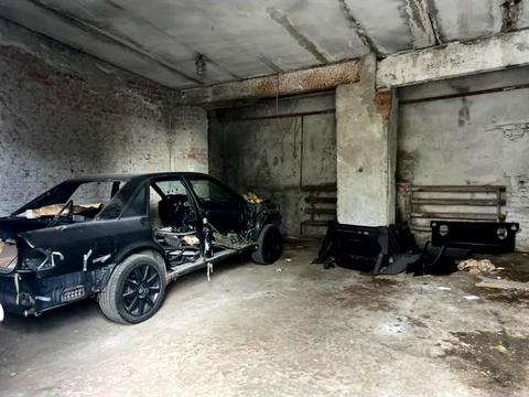 комерційна за адресою Волинська вул., 1