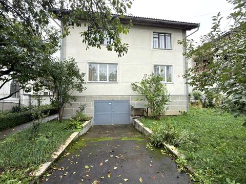 будинок за адресою Незалежності 14