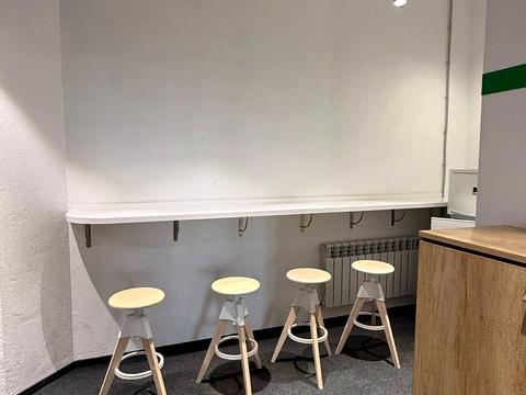 комерційна за адресою Кловський узвіз, 7