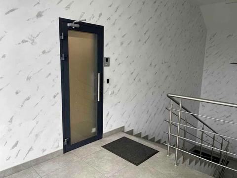 комерційна за адресою Валерія Лобановського просп., 115-Б