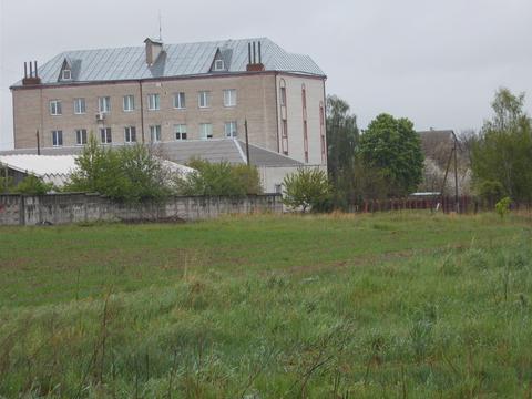 участок по адресу Шкільна, 4