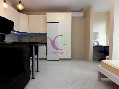 квартира за адресою Академіка Заболотного вул., 1