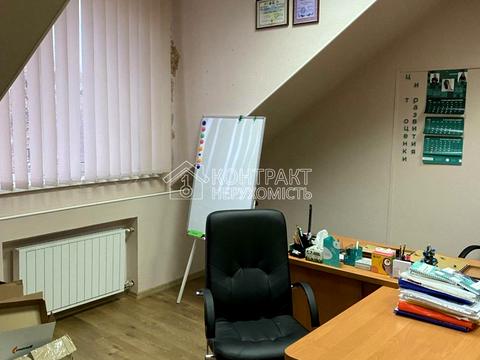 комерційна за адресою Космічна вул., 26