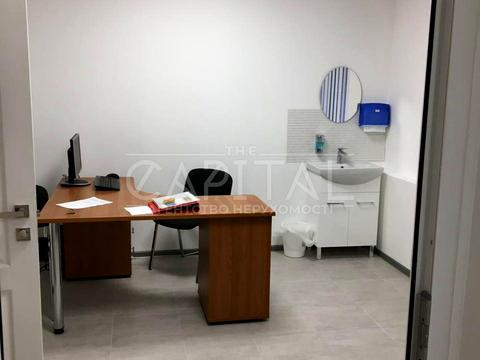 коммерческая по адресу Богдана Гаврилишина ул. (Ванди Василевської), 10