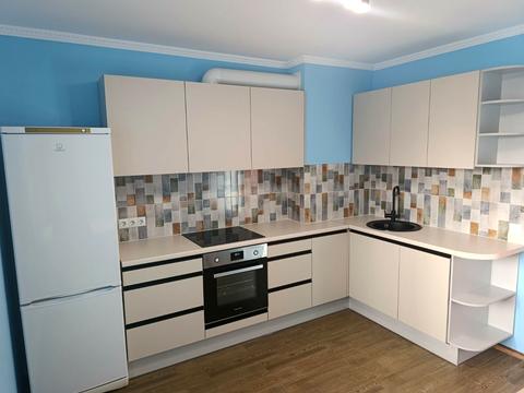 квартира по адресу Академика Глушкова просп., 9-Є