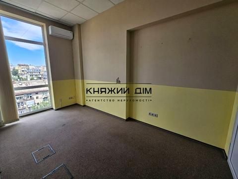 коммерческая по адресу Антоновича ул. (Горького), 33В