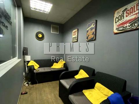 комерційна за адресою Дніпровська набережна вул., 8-А