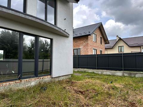 будинок за адресою Степана  Бандери, 1