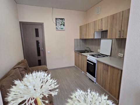 квартира за адресою Братська вул., 12