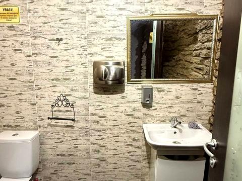 комерційна за адресою Фабрична вул., 2а