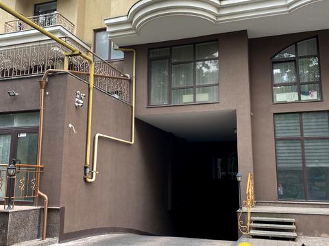 паркоместо по адресу Французский бульв., 13а