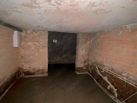 комерційна за адресою Київ, Басейна вул., 13