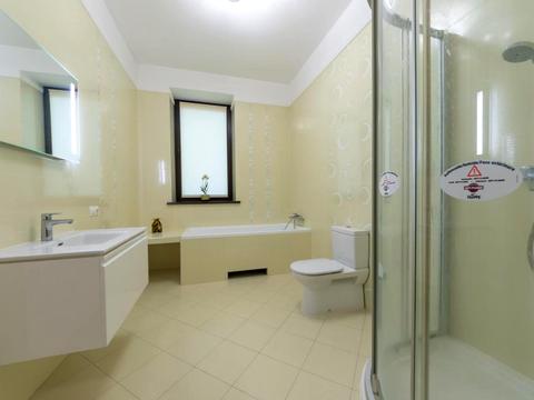 будинок за адресою Центральна