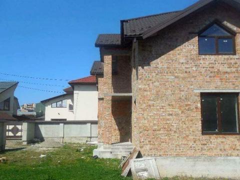 будинок за адресою Лучна вул., 12