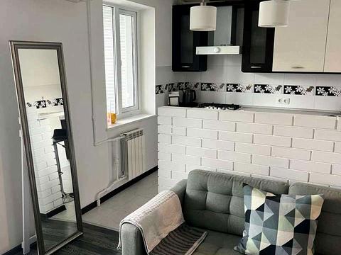 квартира за адресою Митрофана Довнар-Запольського вул., 9