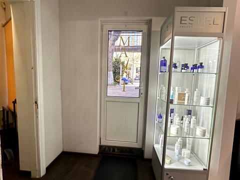 комерційна за адресою Канатна вул., 60