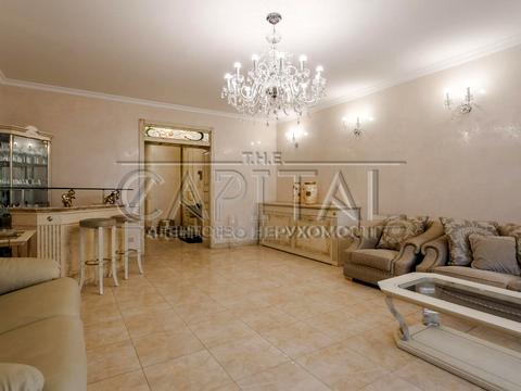 квартира за адресою Кропивницького вул., 8