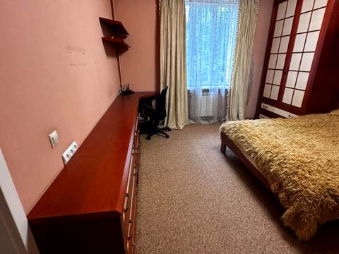 квартира за адресою Сталеварів вул., 11