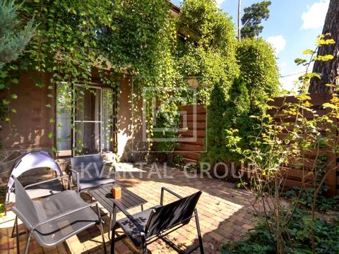 будинок за адресою Літературна вул. (Чехова)