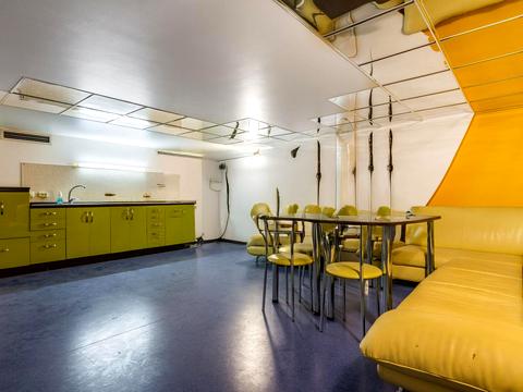 комерційна за адресою Левка Лук'яненка вул. (Маршала Тимошенка), 29