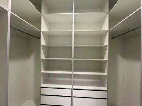 квартира за адресою Кучеревського бульв., 1