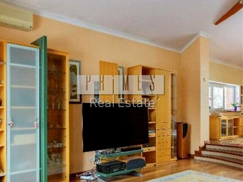 будинок за адресою Вишнева вул.