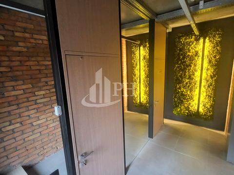 комерційна за адресою Гоголівська вул., 14