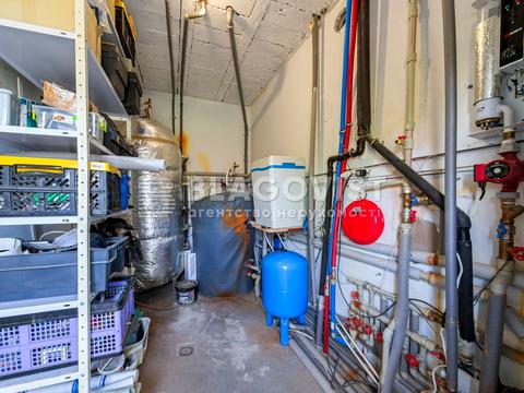 дом по адресу Киев, Центральная ул., 1