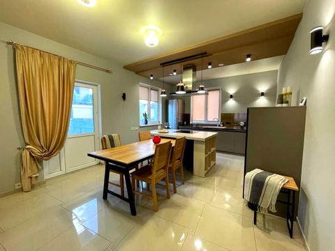 коммерческая по адресу Помаранчева, 22