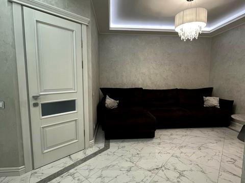 квартира за адресою Івана Похітонова, 5