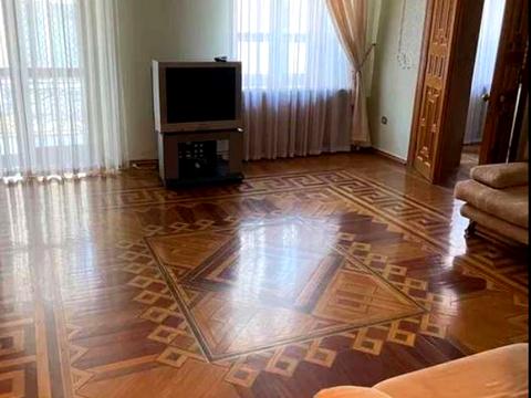 квартира за адресою Європейська пл. (Катерининська), 4