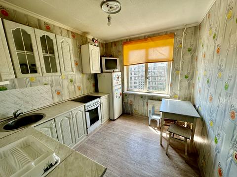 квартира за адресою Романа Шухевича просп. (Генерала Ватутіна), 22