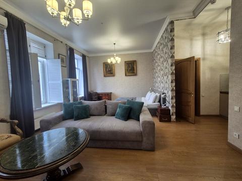 квартира за адресою Європейська пл. (Катерининська), 8