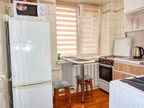 квартира за адресою Почайнинська вул., 64