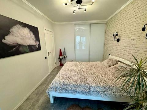 квартира за адресою Василя Вишиваного вул. (Свєтлова), 37